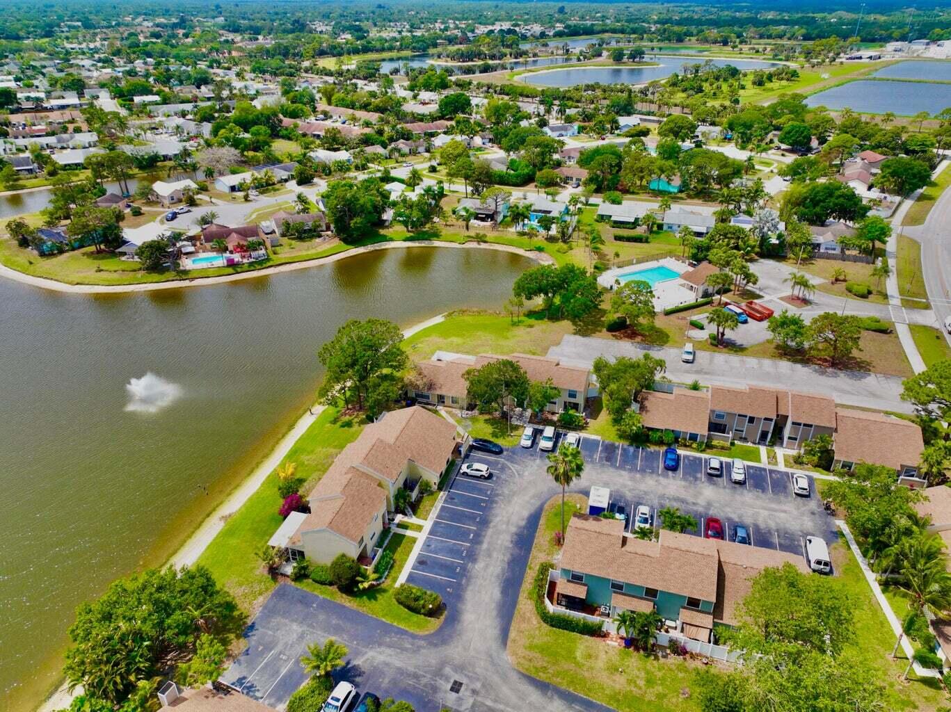 104 Lakewood Drive, Unit 21C Jupiter, FL 33458 - Photo 47 of 49 IMG_4999