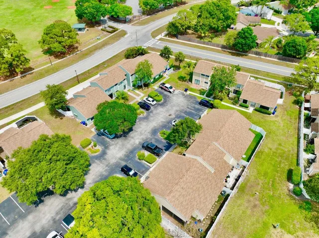 $2,400 | 104 Lakewood Drive, Unit 21C, Jupiter, FL 33458