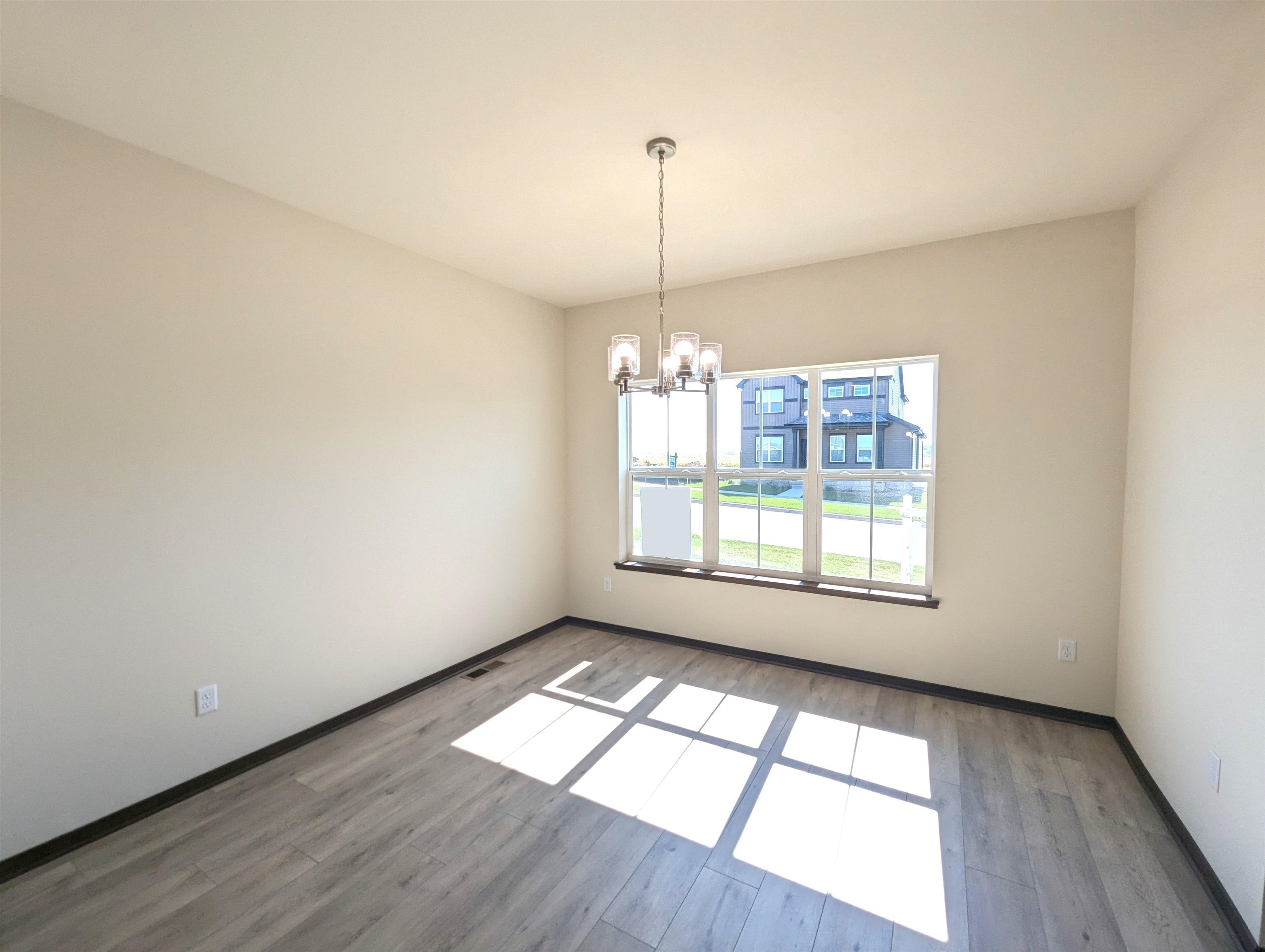 6654 Redpoll Road Middleton, WI 53562 - Photo 15 of 74