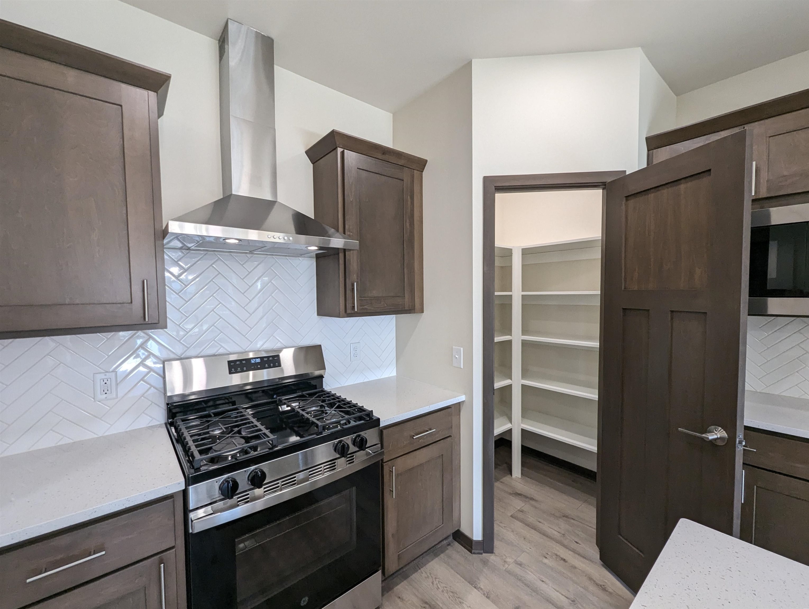 6654 Redpoll Road Middleton, WI 53562 - Photo 7 of 74