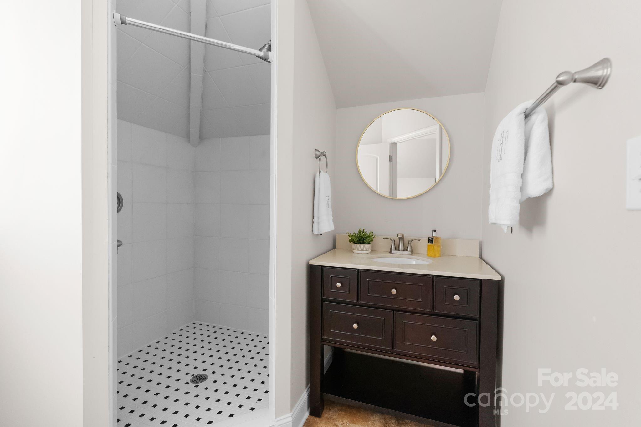 5010 Sentinel Post Road Charlotte, NC 28226 - Photo 45 of 48 Gallery Image 45