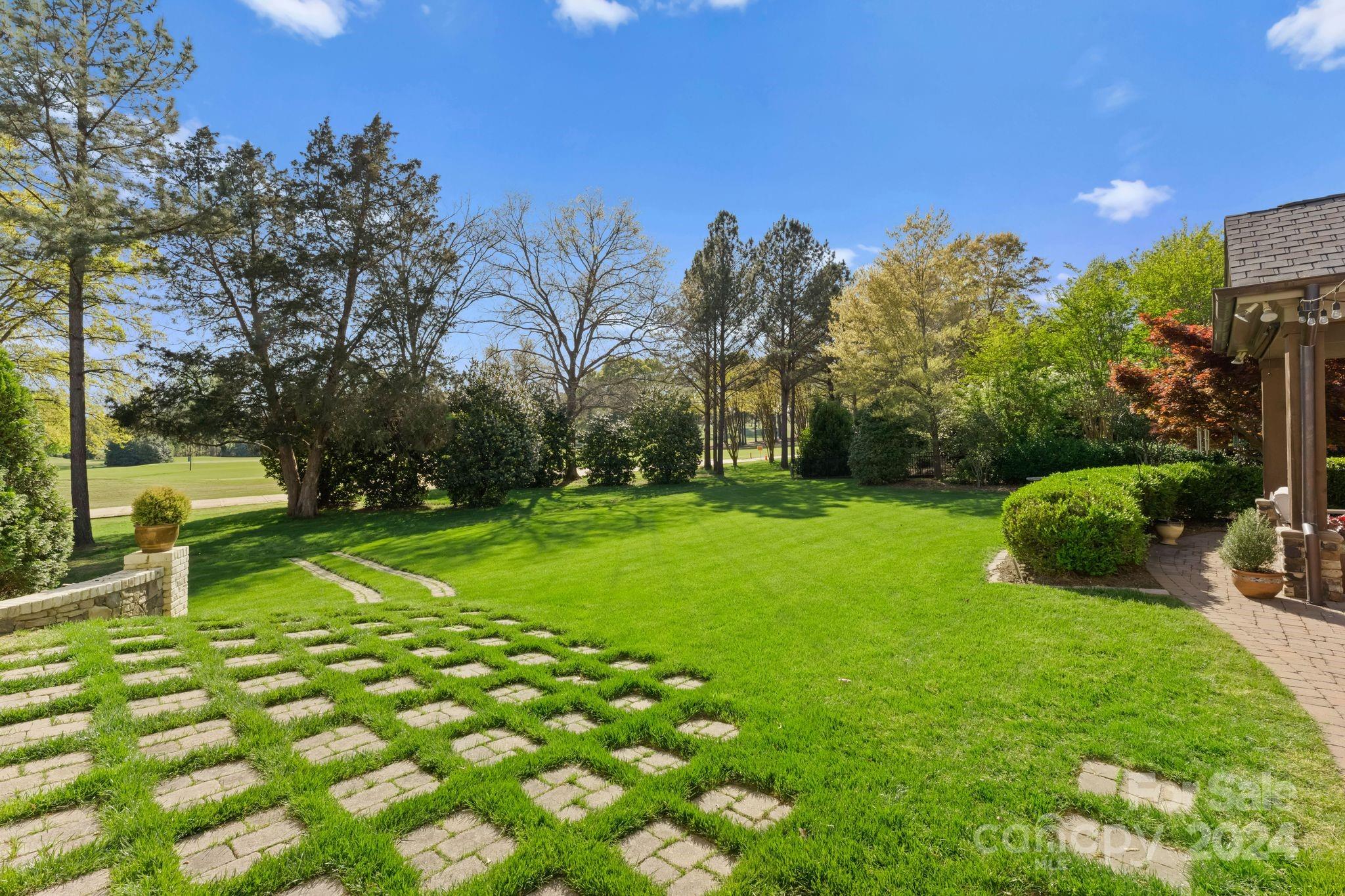 5010 Sentinel Post Road Charlotte, NC 28226 - Photo 47 of 48 Gallery Image 47