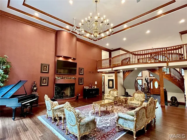 $1,699,000 | 5507 Elk Valley Estates Drive, St. Louis, MO 63128