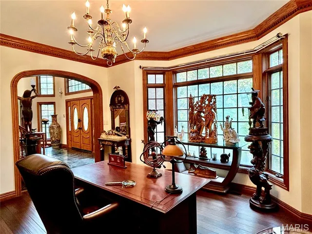 $1,699,000 | 5507 Elk Valley Estates Drive, St. Louis, MO 63128