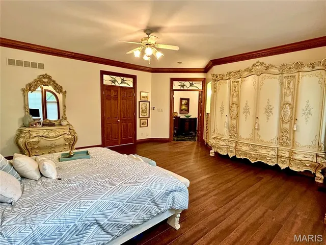 $1,699,000 | 5507 Elk Valley Estates Drive, St. Louis, MO 63128