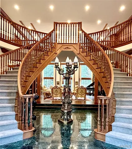 $1,699,000 | 5507 Elk Valley Estates Drive, St. Louis, MO 63128