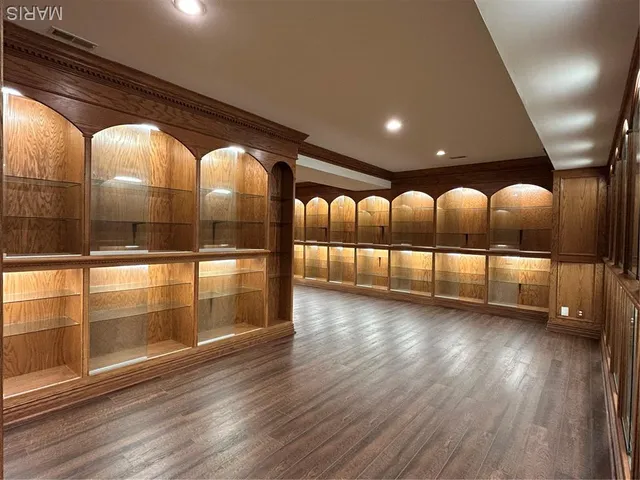 $1,699,000 | 5507 Elk Valley Estates Drive, St. Louis, MO 63128