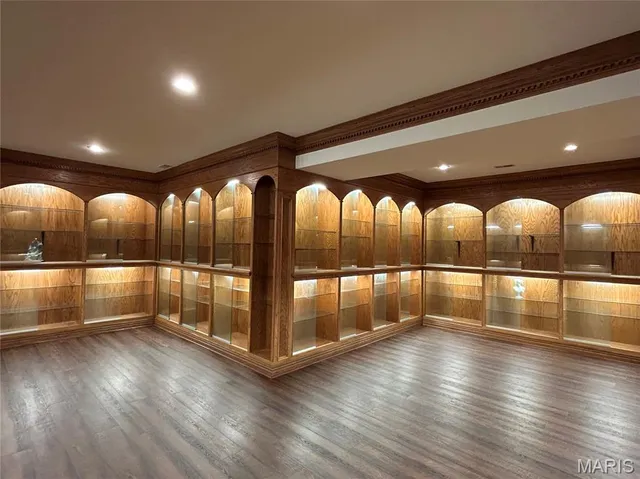 $1,699,000 | 5507 Elk Valley Estates Drive, St. Louis, MO 63128