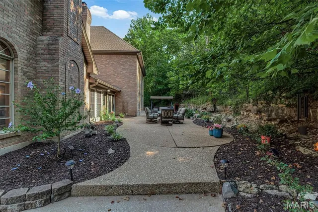 $1,699,000 | 5507 Elk Valley Estates Drive, St. Louis, MO 63128