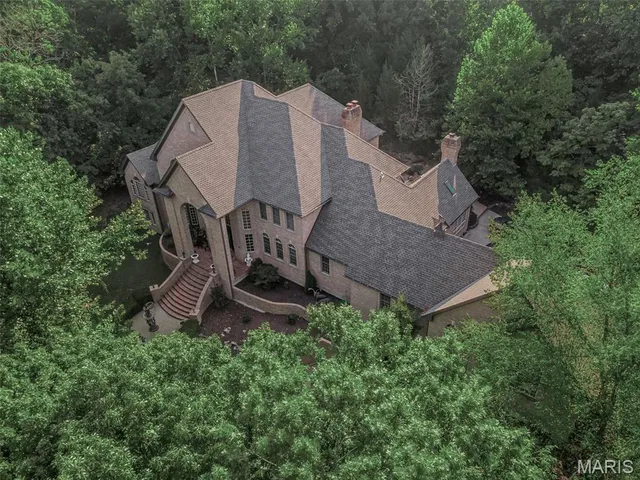 $1,699,000 | 5507 Elk Valley Estates Drive, St. Louis, MO 63128