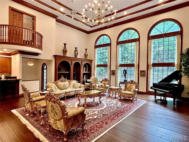 $1,699,000 | 5507 Elk Valley Estates Drive, St. Louis, MO 63128