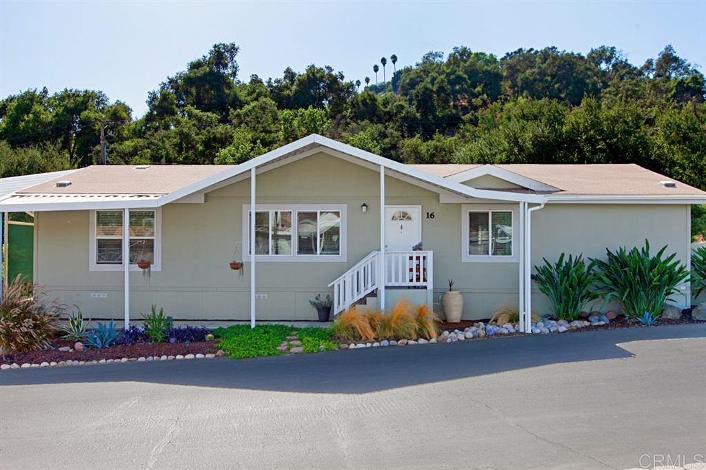 3909 Reche Road, Unit 16 Fallbrook, CA 92028 - Photo 3 of 25