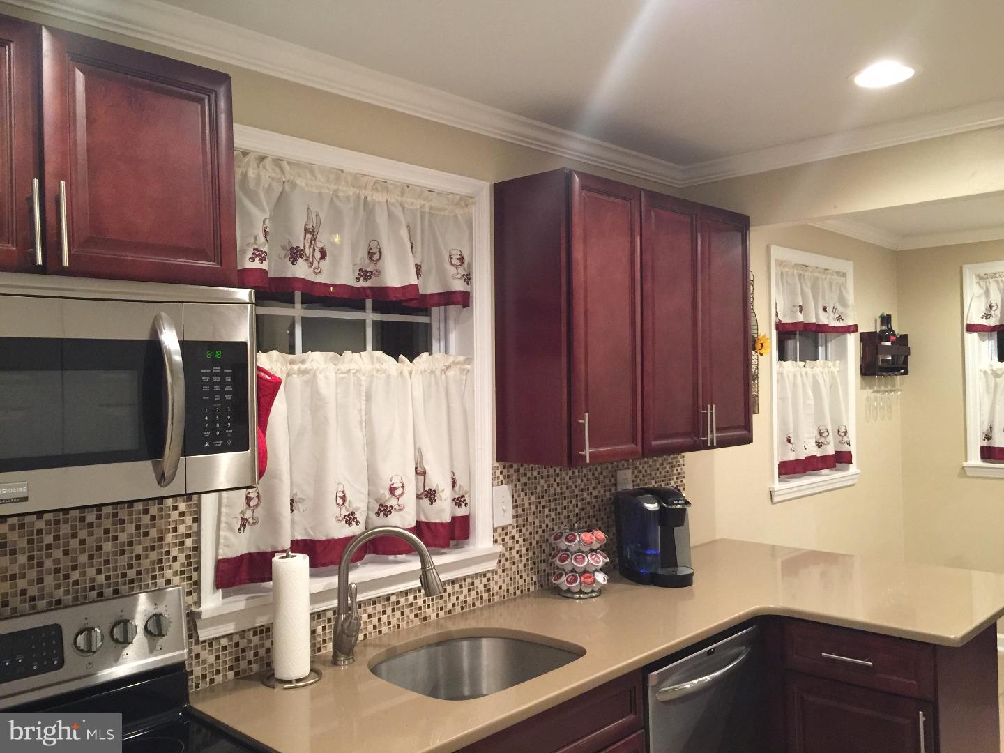 9224 Wesleyan Road Philadelphia, PA 19114 - Photo 8 of 24 Gallery Image 8