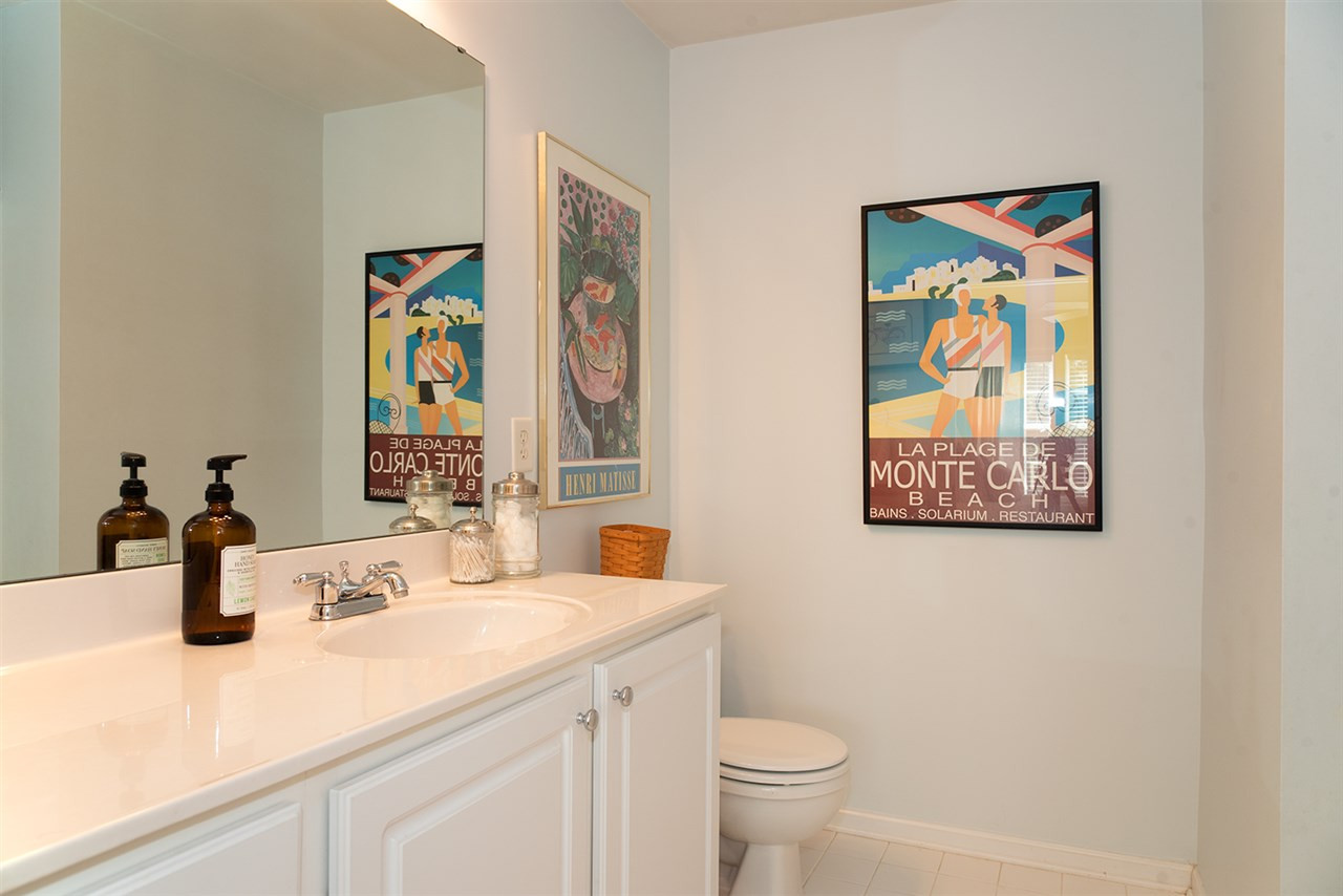 8272 City Loft Court Raleigh, NC 27613 - Photo 18 of 26 Owner's Bath