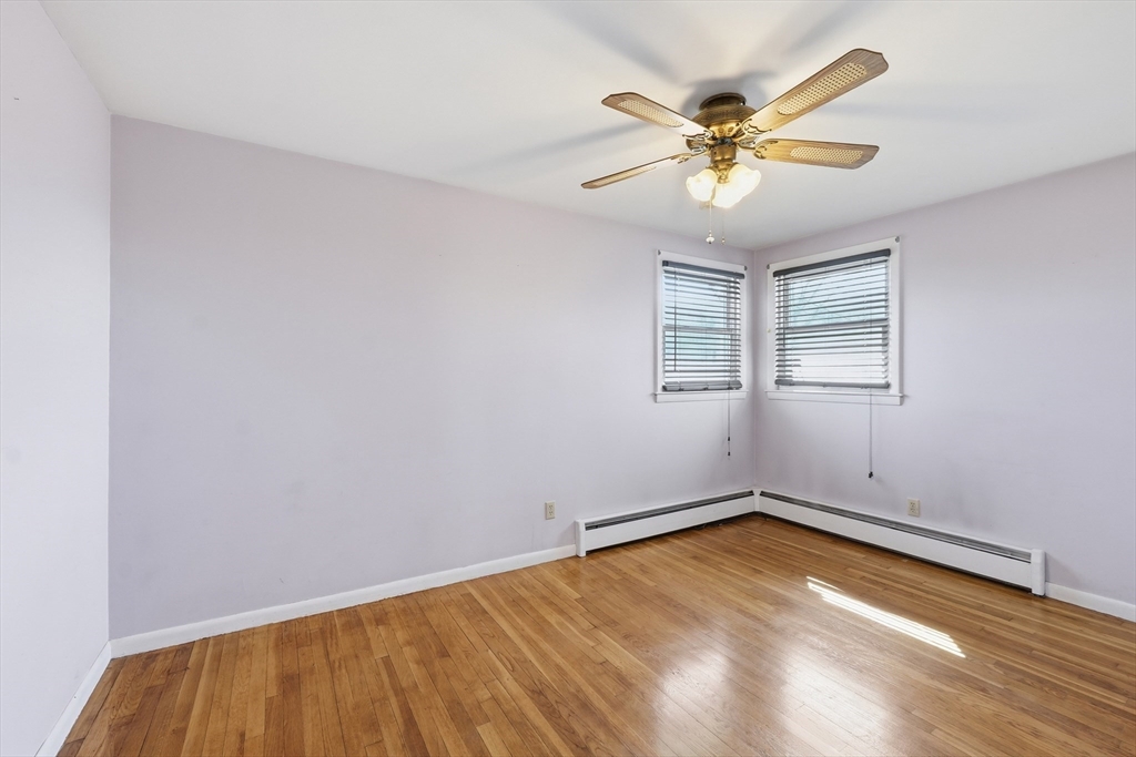 43 Robin Road Worcester, MA 01604 - Photo 24 of 31