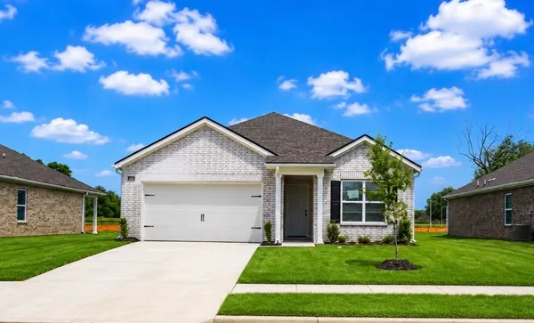 $299,990 | 4532 Basun Circle North, Unit 25, Millington, TN 38053