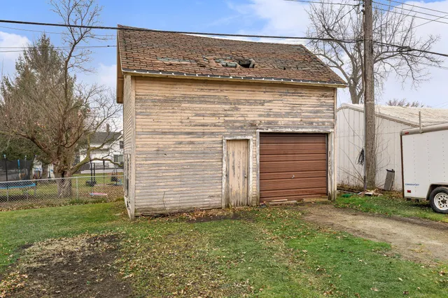 $160,000 | 522 South Oak Avenue, Owatonna, MN 55060