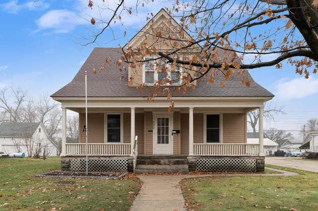 $160,000 | 522 South Oak Avenue, Owatonna, MN 55060