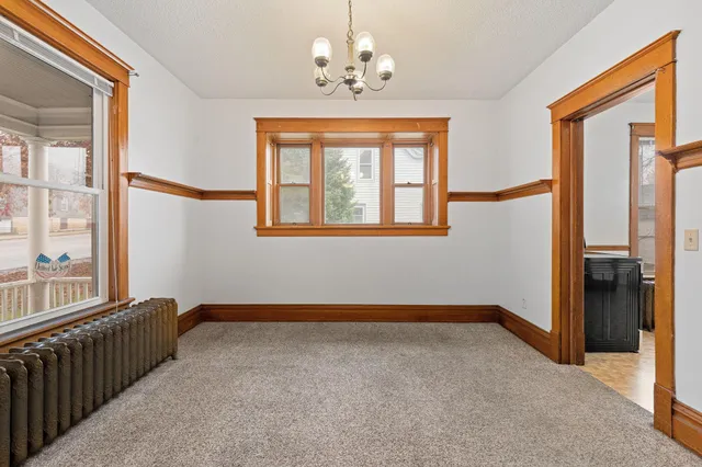 $160,000 | 522 South Oak Avenue, Owatonna, MN 55060