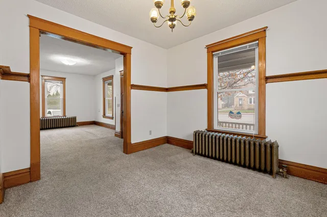 $160,000 | 522 South Oak Avenue, Owatonna, MN 55060