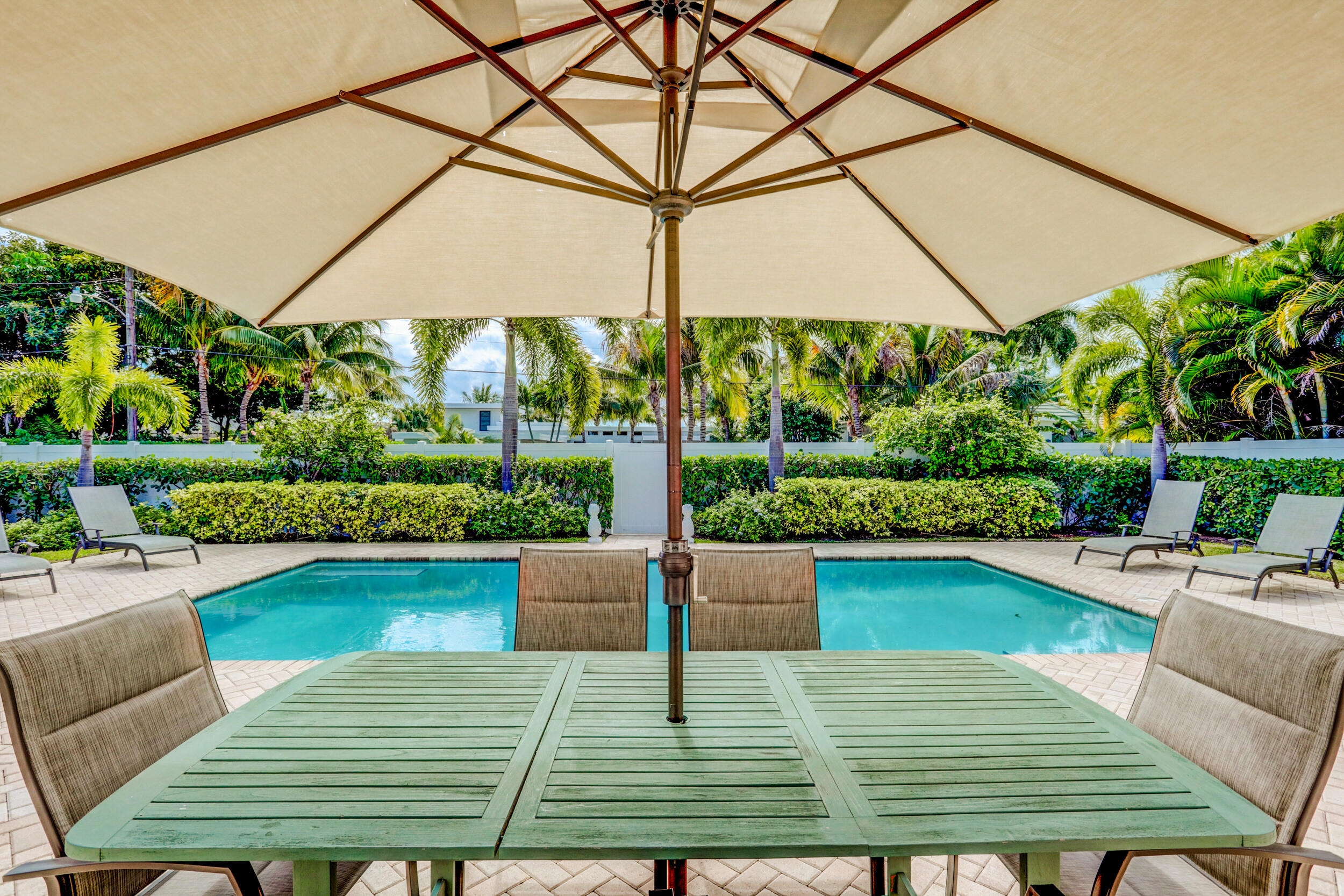 1118 Surf Road Riviera Beach, FL 33404 - Photo 33 of 44 42_320a8268_71_72_73_74