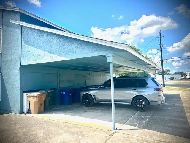 $1,095 | 4218 Calallen Drive, Unit 4, Corpus Christi, TX 78410