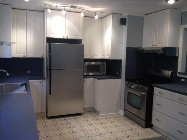 511 Robinhood Road Jackson, MS 39206 - Photo 11 of 19 Lots of counter space
