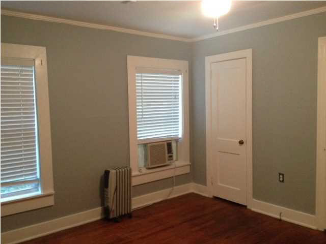 511 Robinhood Road Jackson, MS 39206 - Photo 9 of 19 Extra closet in this bedroom
