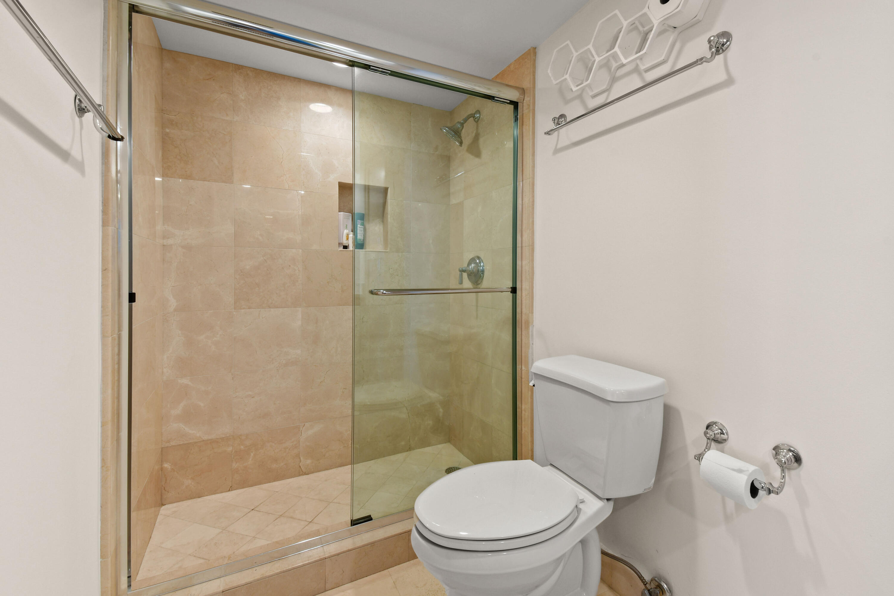 19850 South Beach Road, Unit 5A Jupiter, FL 33469 - Photo 51 of 99 19850SBeachRd#5A_56