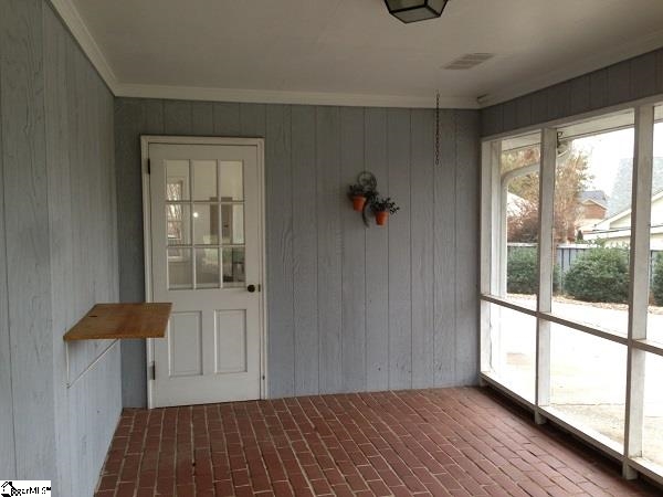 124 Ridge Road Greenville, SC 29607 - Photo 15 of 19