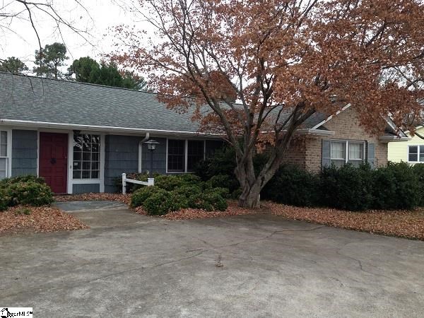 124 Ridge Road Greenville, SC 29607 - Photo 8 of 19