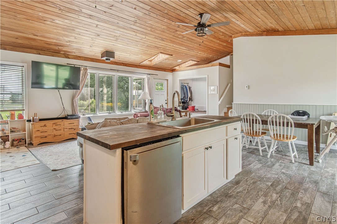 20432 South Shore Road Lyme, NY 13693 - Photo 4 of 37 Gallery Image 4