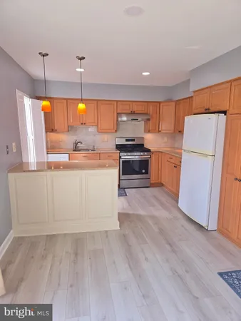 $3,200 | 117 Lazy Hollow Drive, Gaithersburg, MD 20878