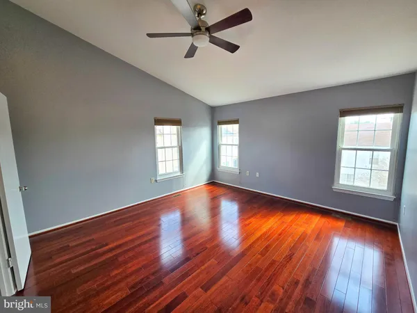 $3,200 | 117 Lazy Hollow Drive, Gaithersburg, MD 20878