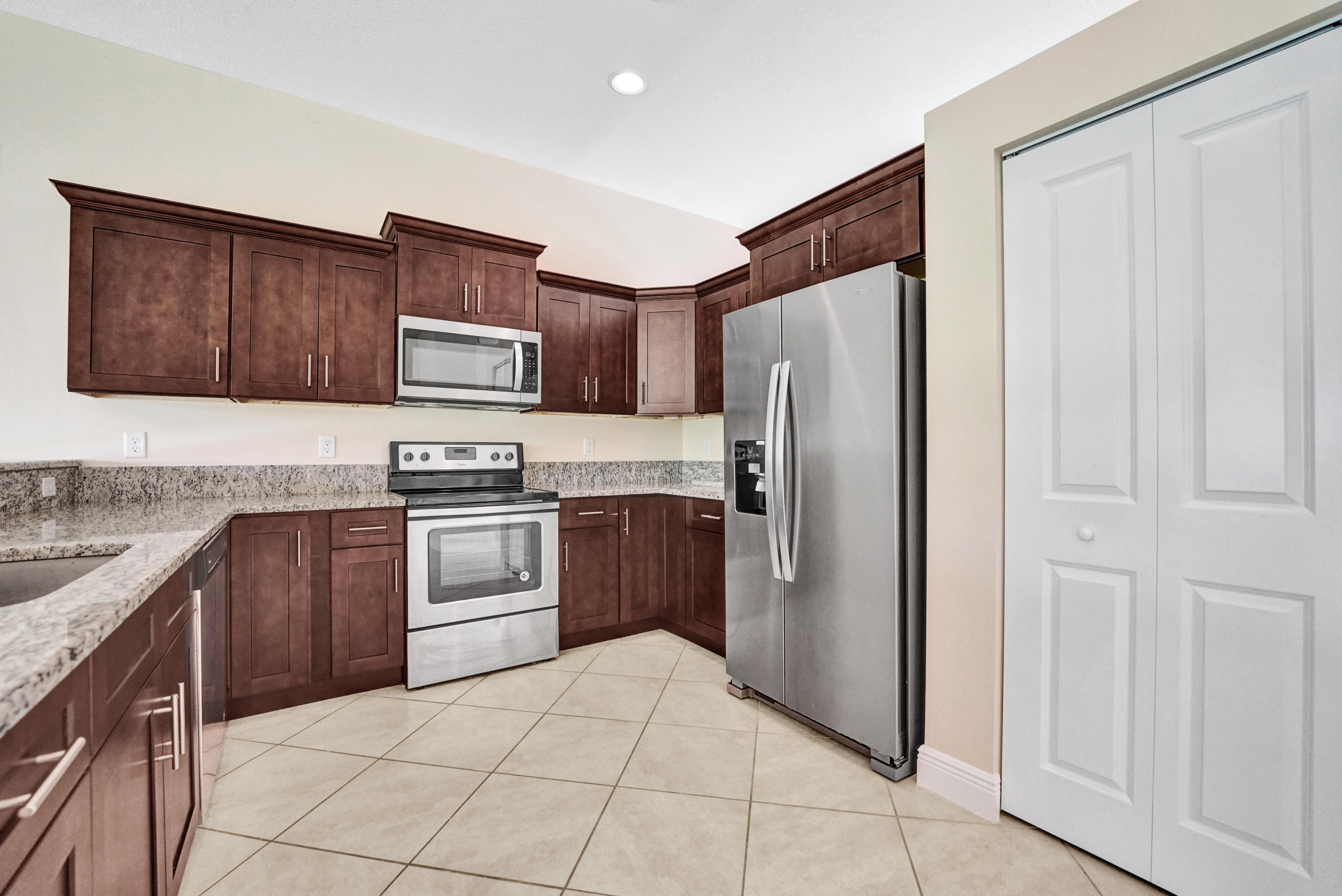 17109 88th Road North Loxahatchee, FL 33470 - Photo 10 of 21 Kitchen