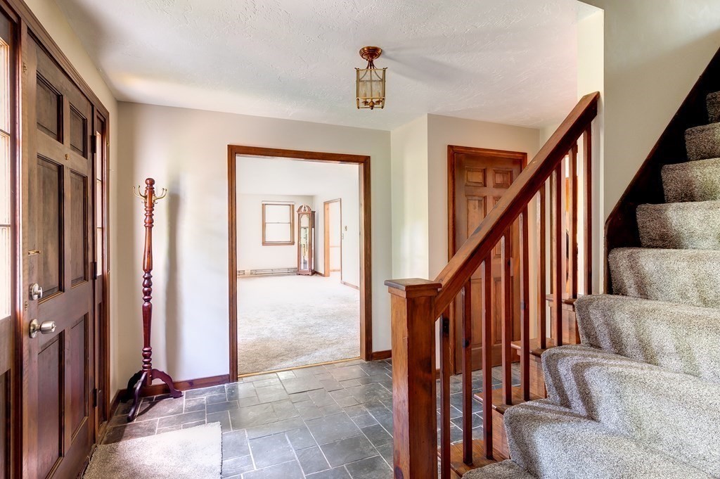 15 Johnson Road Sutton, MA 01590 - Photo 12 of 24