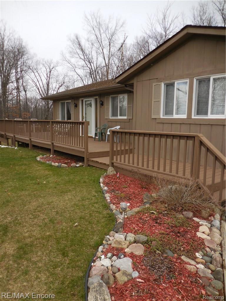 230 Michael Road Lapeer, MI 48446 - Photo 3 of 46 DSCN1502.JPG