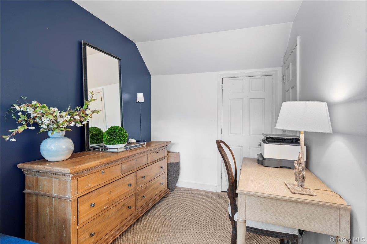 150 Kingsbury Road New Rochelle, NY 10804 - Photo 20 of 34