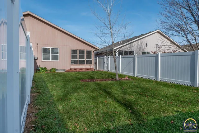 $209,900 | 7237 Southwest 23rd Court, Topeka, KS 66614