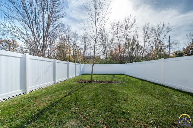 $209,900 | 7237 Southwest 23rd Court, Topeka, KS 66614