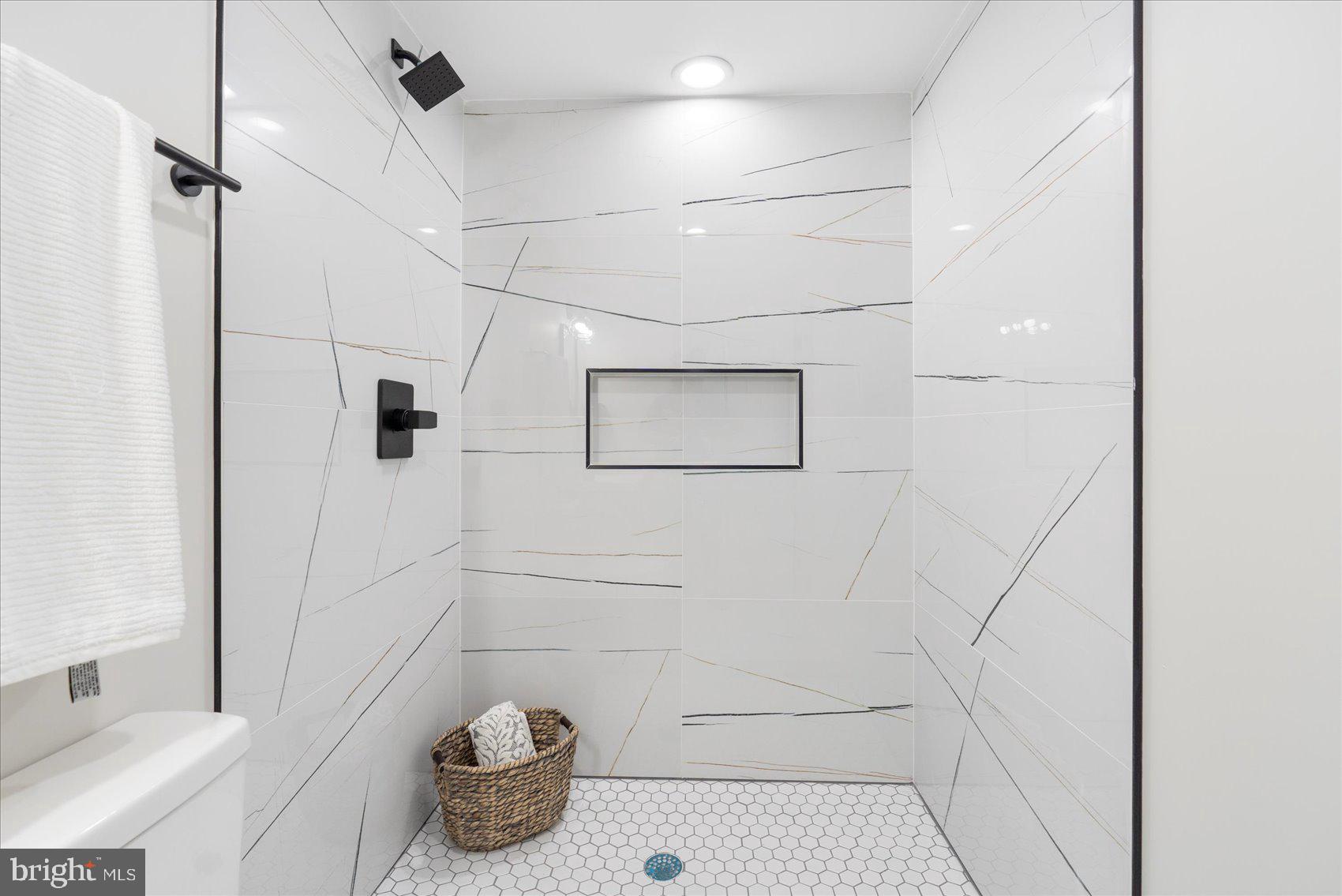 1909 Chelsea Road Baltimore, MD 21216 - Photo 19 of 42