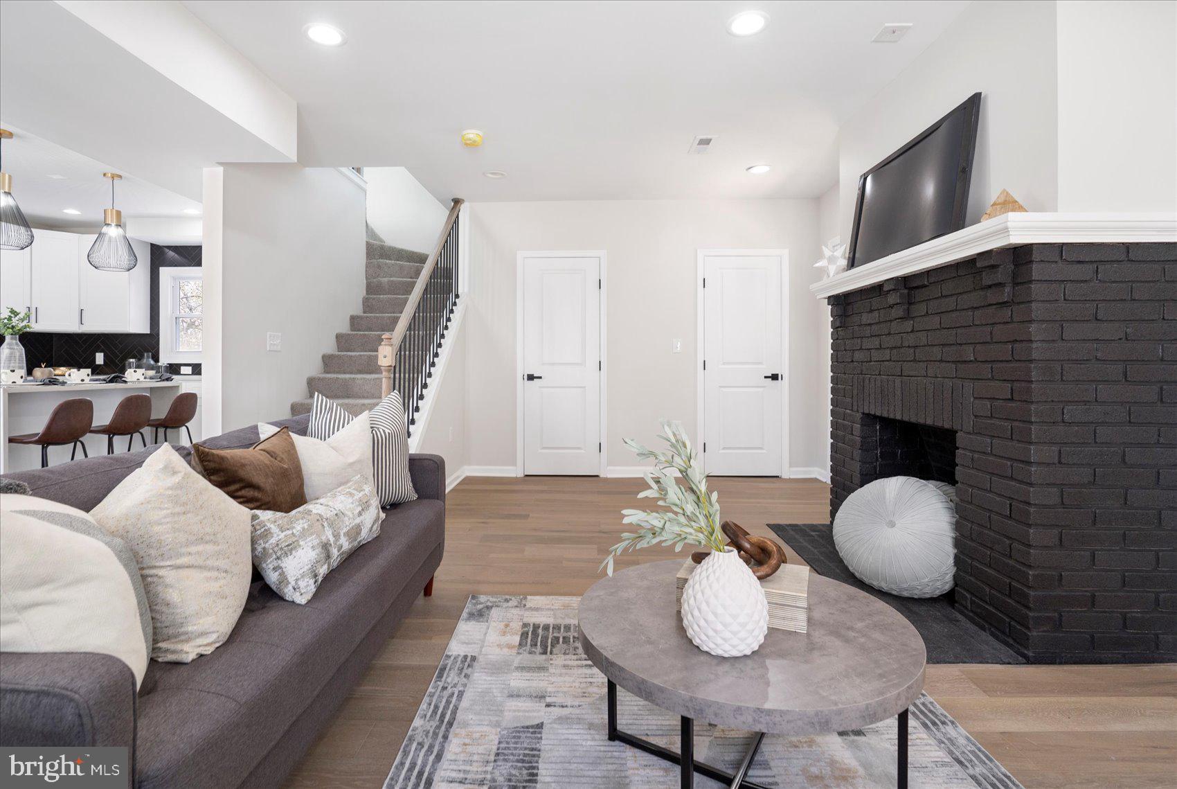 1909 Chelsea Road Baltimore, MD 21216 - Photo 6 of 42