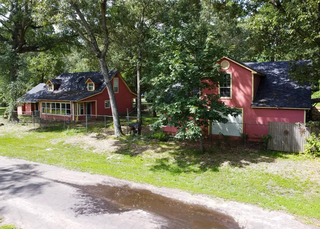 front view of house with a yard