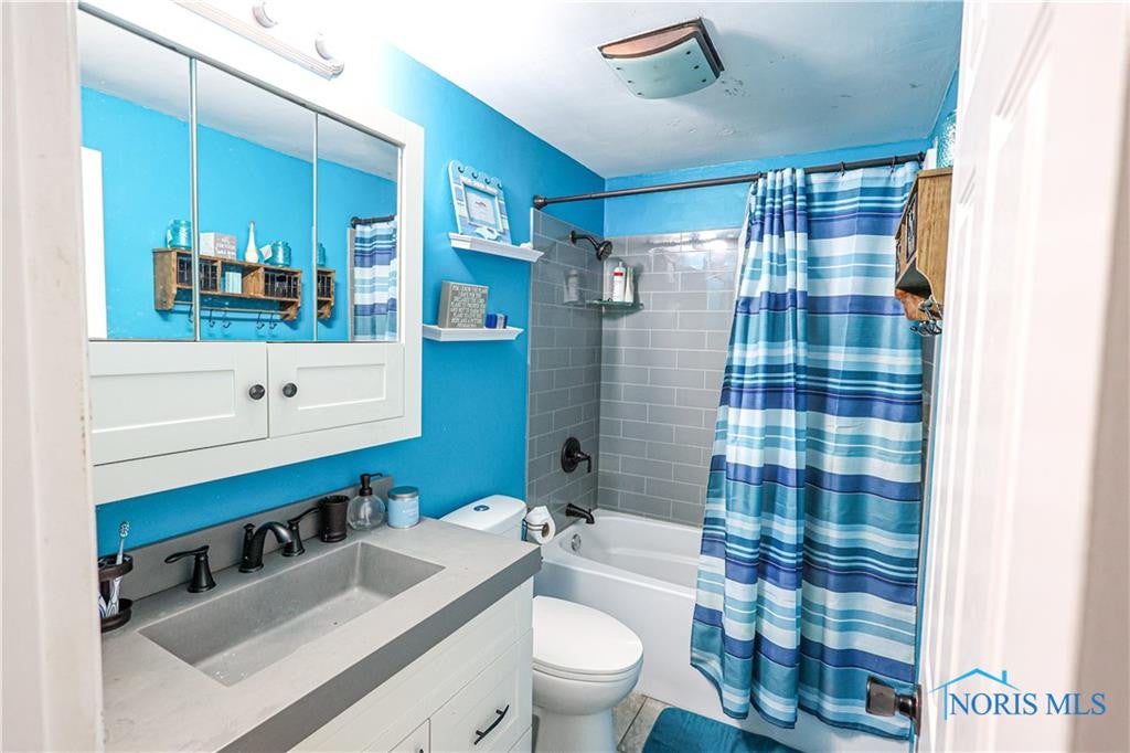 6010 Bay Shore Road Oregon, OH 43616 - Photo 9 of 14 Gallery Image 9