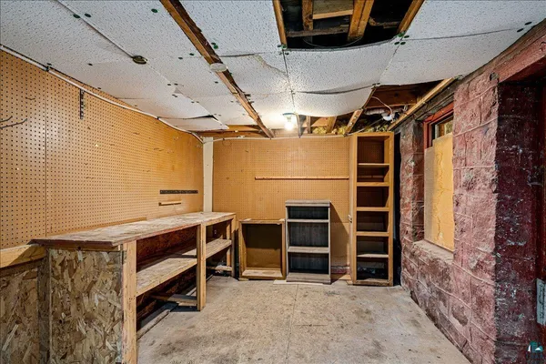 $219,900 | 305 North 18 1/2 Avenue West, Duluth, MN 55806