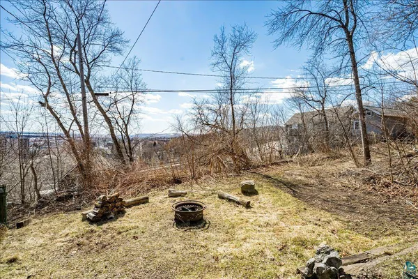 $219,900 | 305 North 18 1/2 Avenue West, Duluth, MN 55806