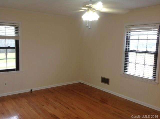 5816 Springs Road Conover, NC 28613 - Photo 4 of 24 Gallery Image 4