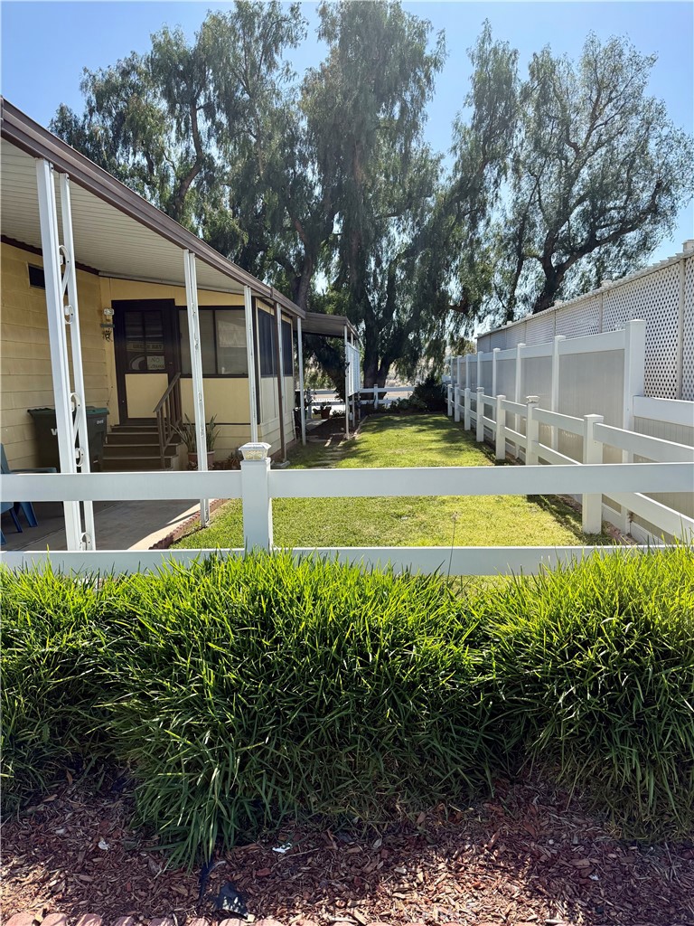 15181-spc 71 Van Buren Riverside, CA 92504 - Photo 20 of 26