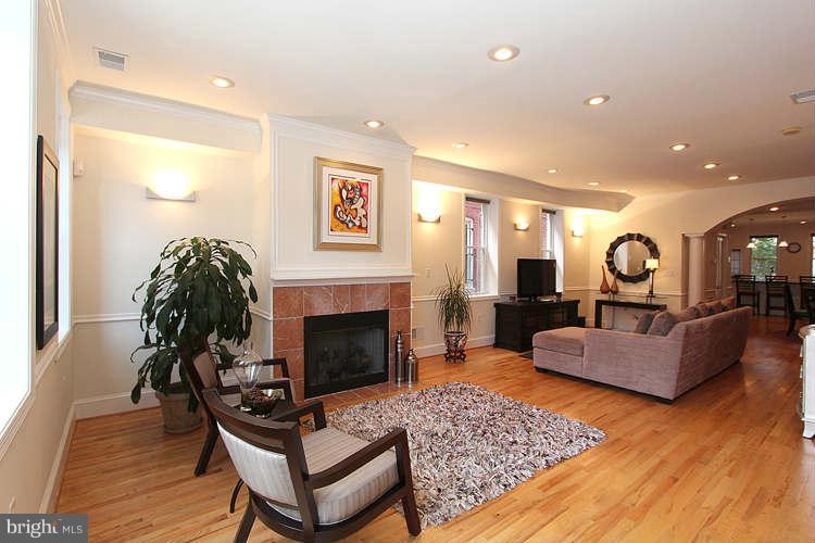 330 13th Street Northeast Washington, DC 20002 - Photo 3 of 30 Interior (General)