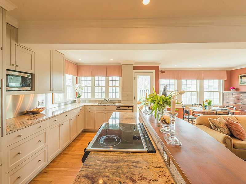 108 Noyes Neck Road Westerly, RI 02891 - Photo 9 of 23 Kitchen.
